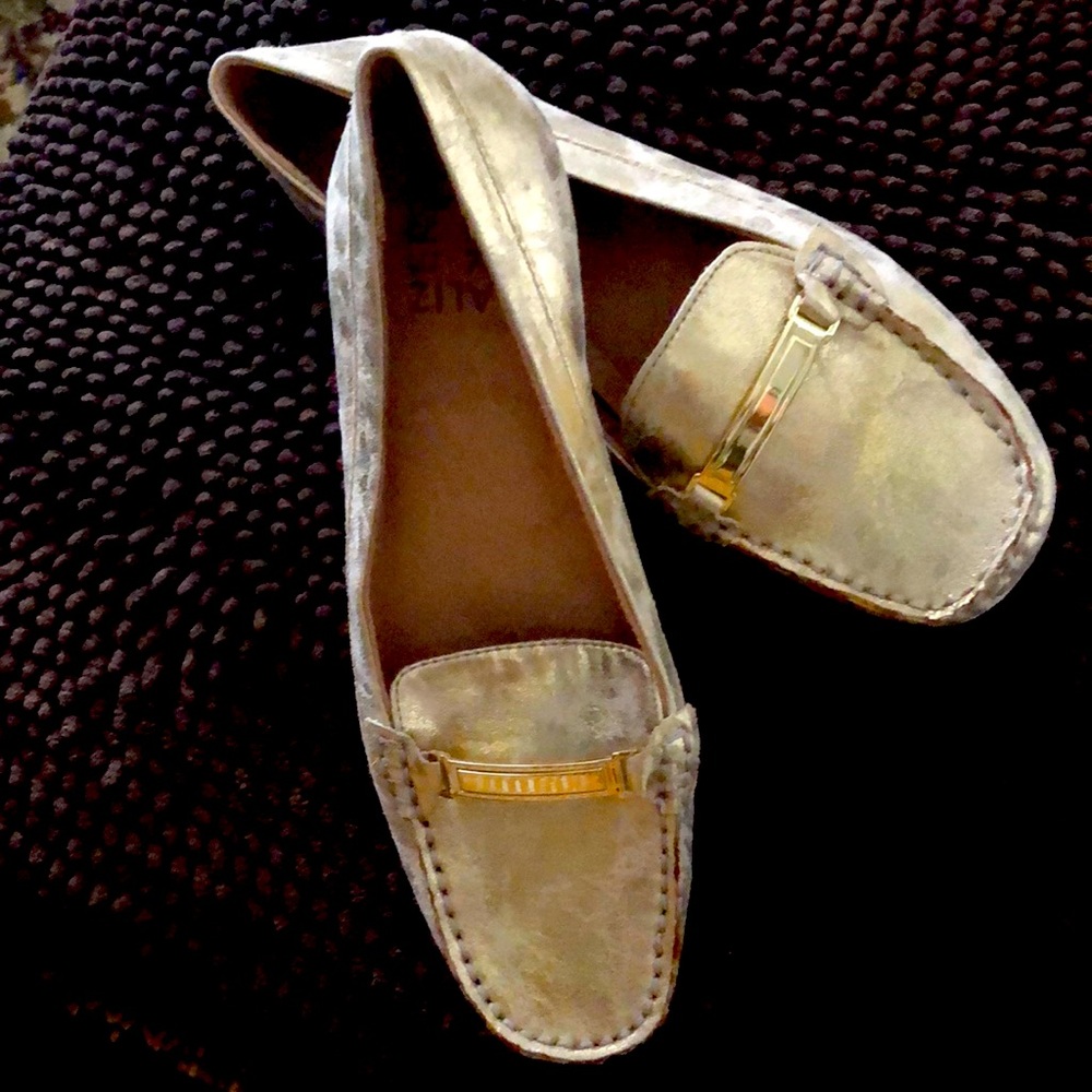 Beautiful gold loafers, stylish